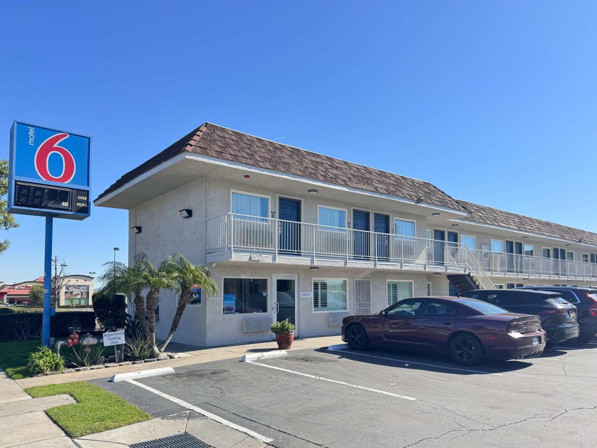 Motel 6 Ontario Airport Kültér fotó