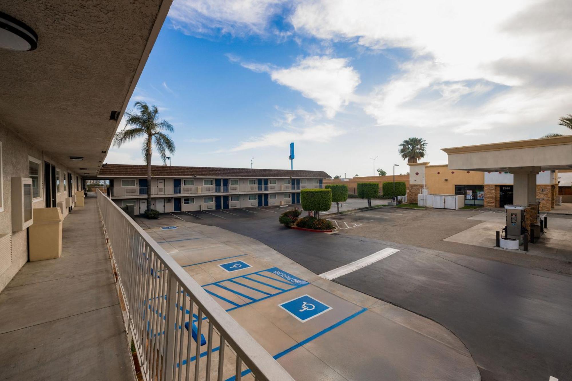 Motel 6 Ontario Airport Kültér fotó