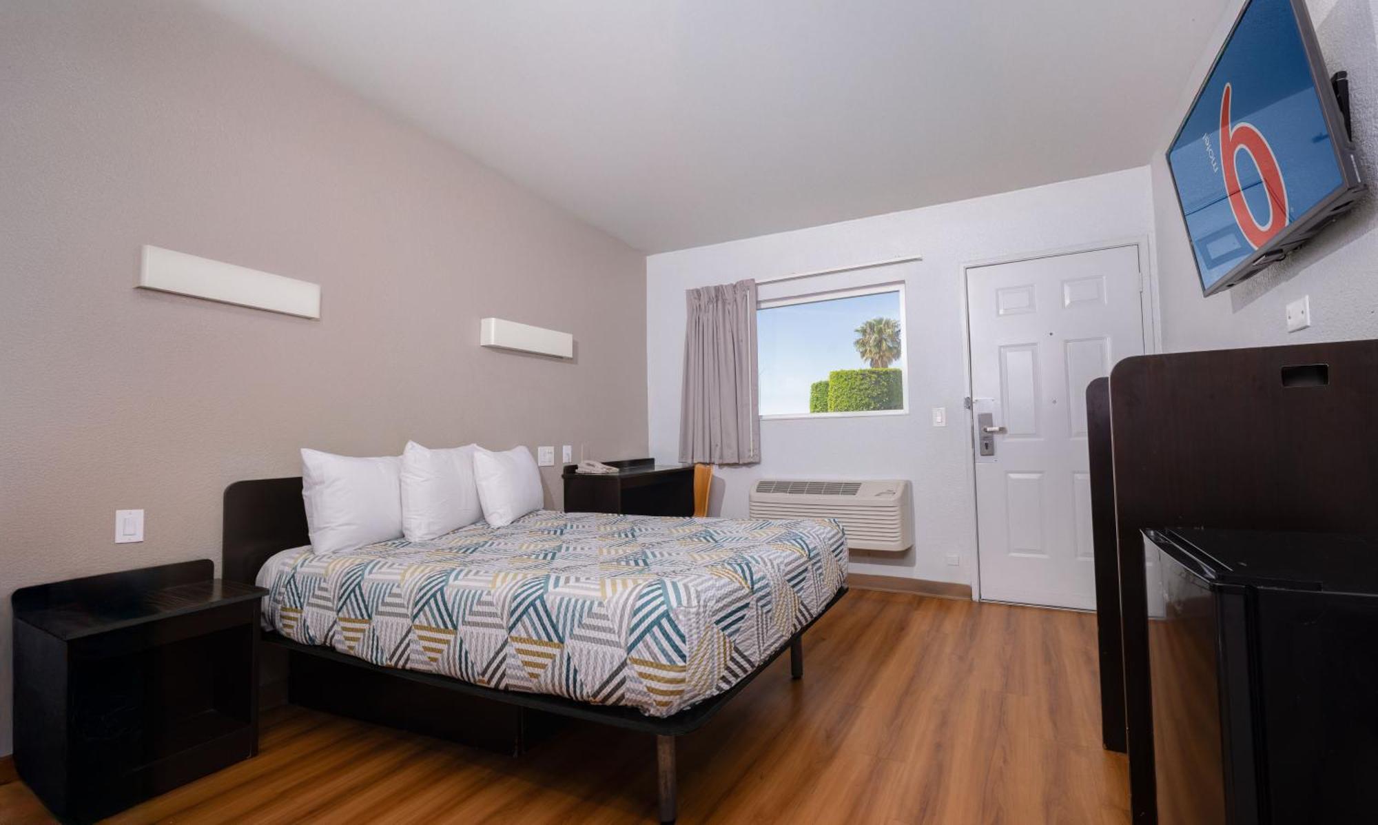 Motel 6 Ontario Airport Kültér fotó