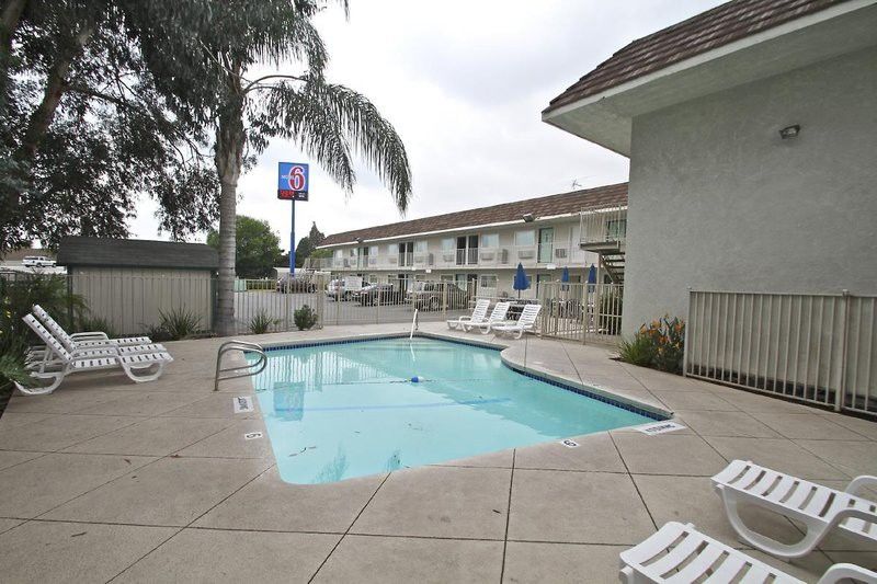 Motel 6 Ontario Airport Kültér fotó