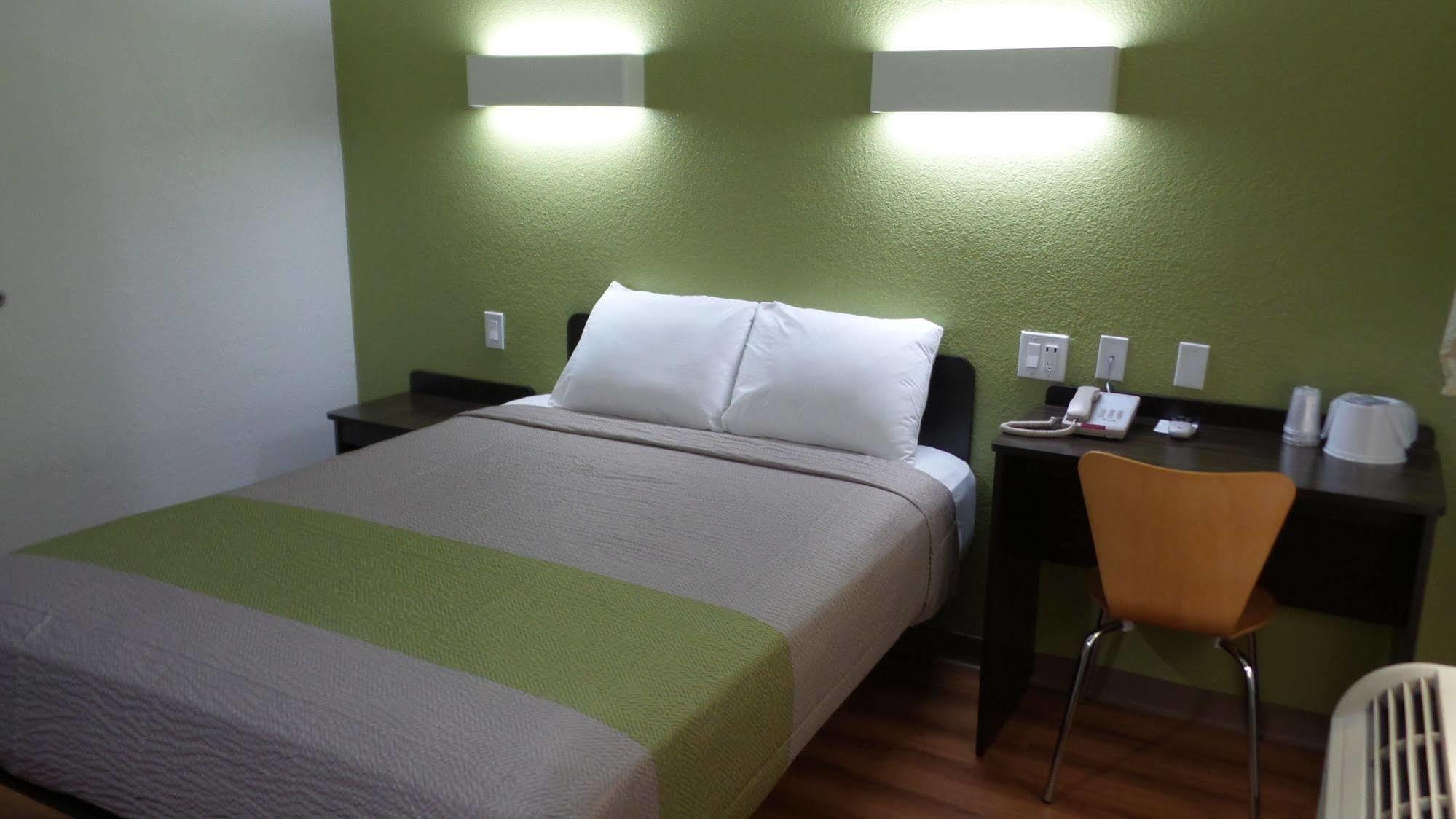 Motel 6 Ontario Airport Kültér fotó