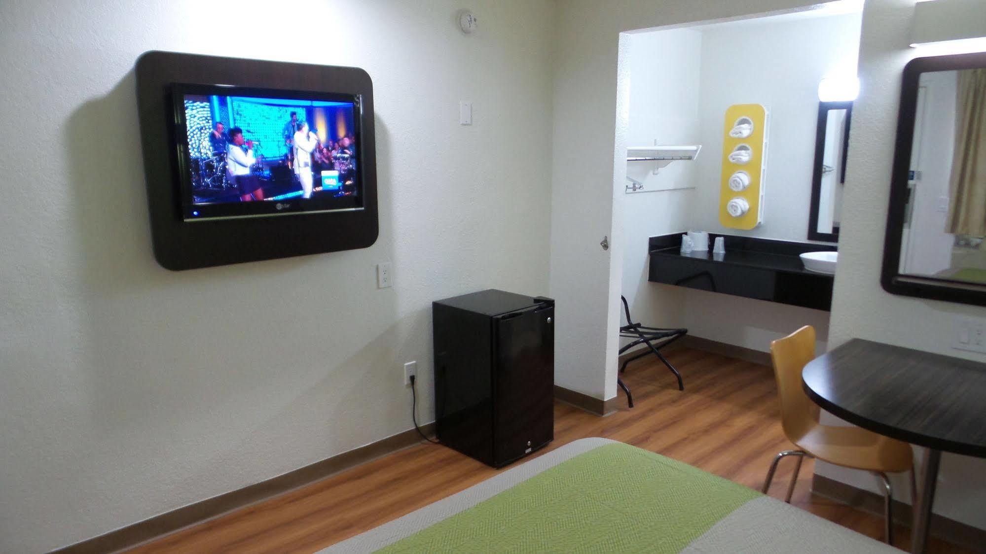 Motel 6 Ontario Airport Kültér fotó