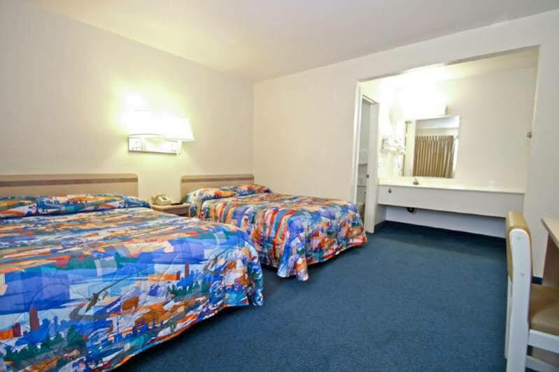 Motel 6 Ontario Airport Kültér fotó